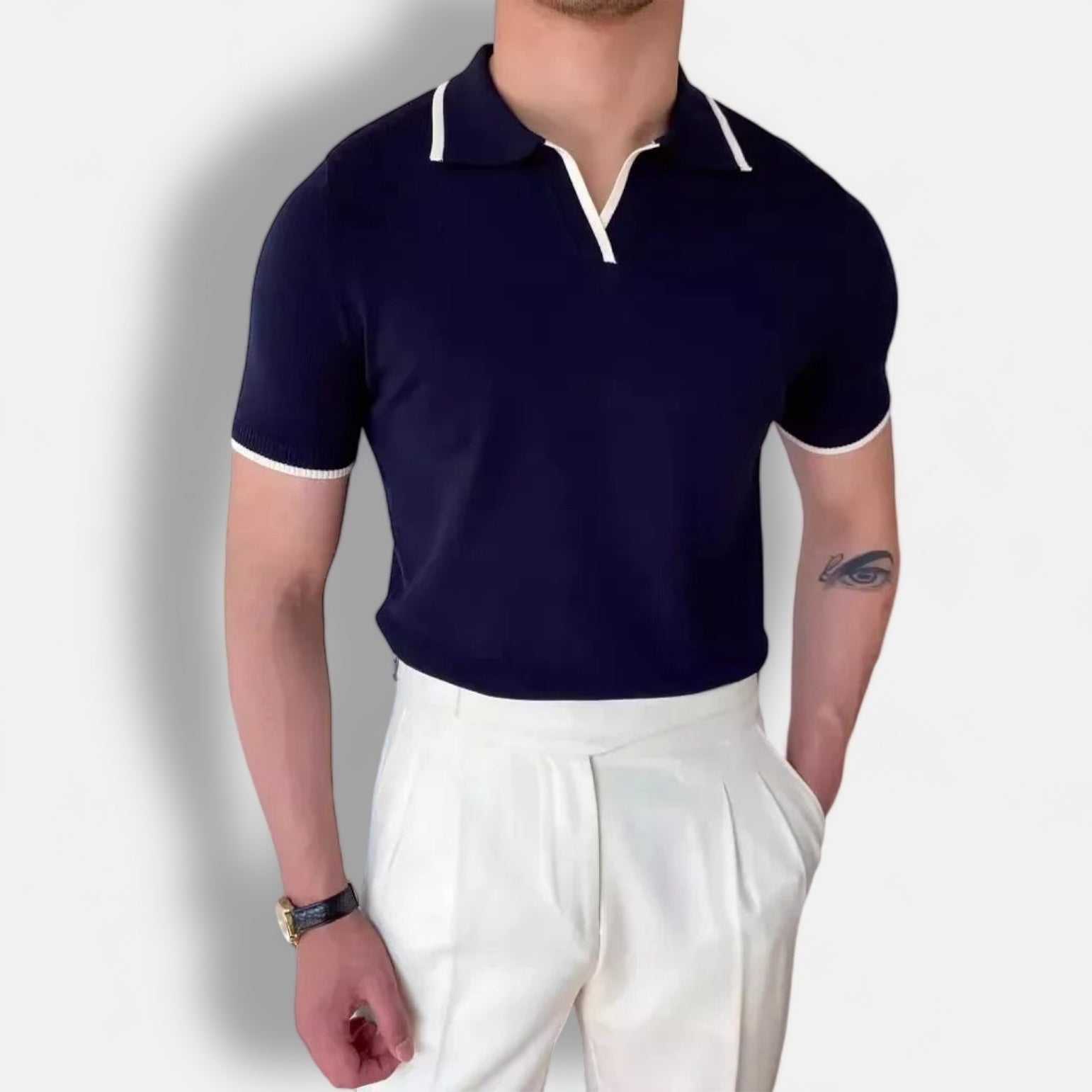 Men's navy polo collar relaxed fit t-shirt, short-sleeved, ideal for casual spring-summer wear.