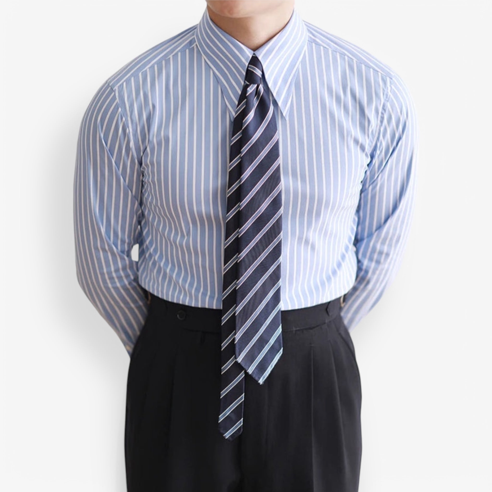 Business slim fit striped Italian shirt in blue cotton.