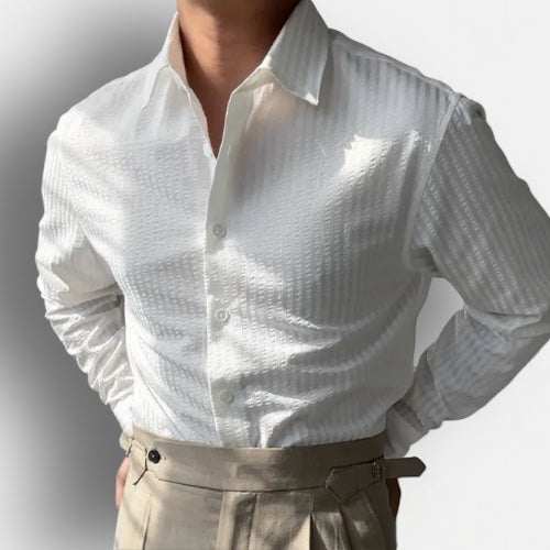 Antonios British casual striped shirt with classic collar for men.