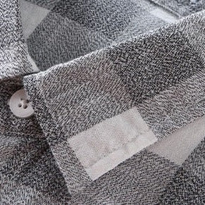 Maurice Summer Shirt in cotton and linen blend with solid pattern.