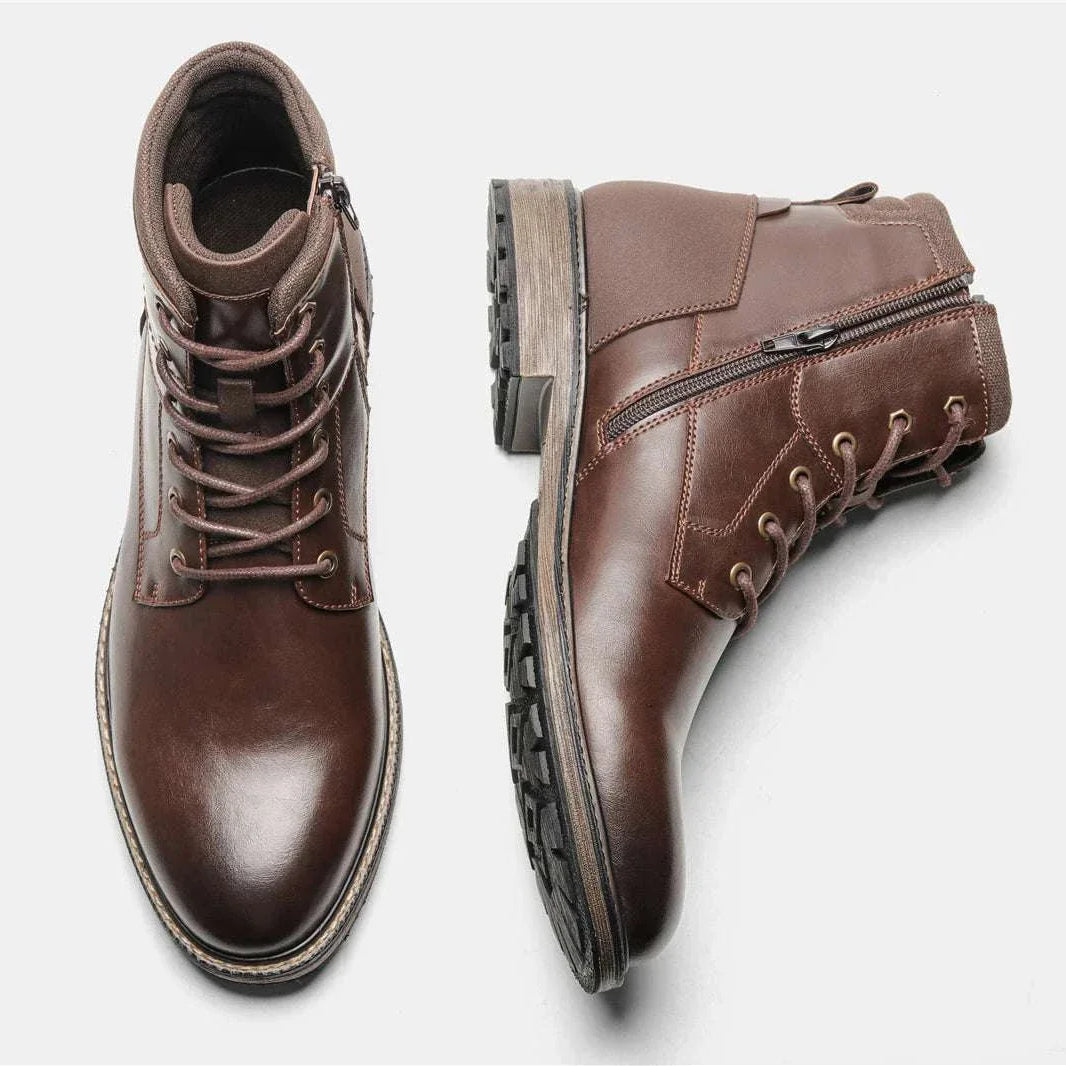 Retro British leather boots in brown with durable rubber soles, perfect for outdoor adventures.
