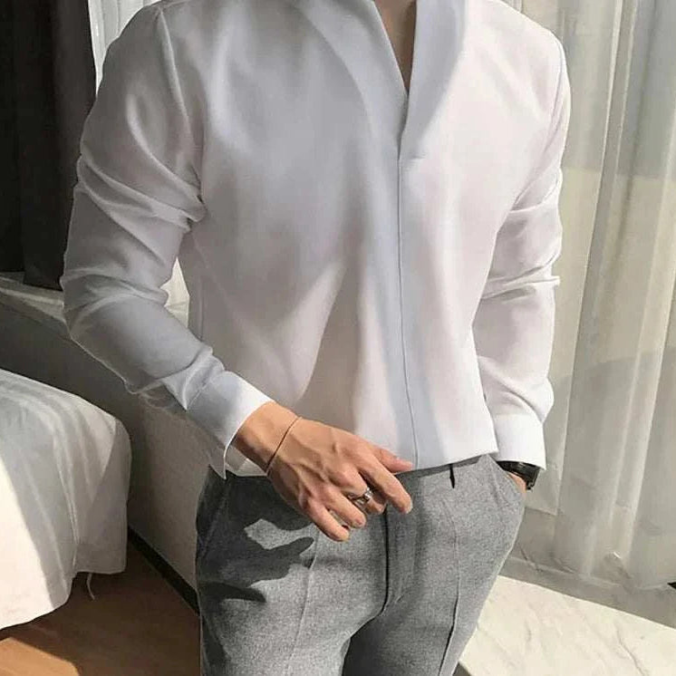 Antonios thin long-sleeve shirt for men, elegant casual style.