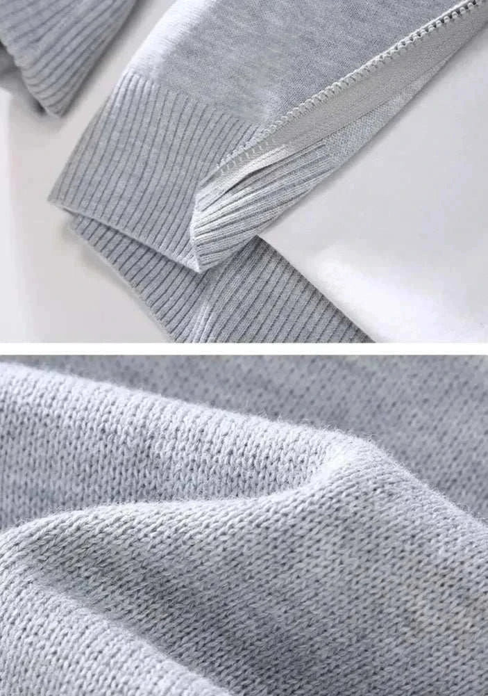 Smart casual cardigan made of 100% cotton fabric, close-up detail.