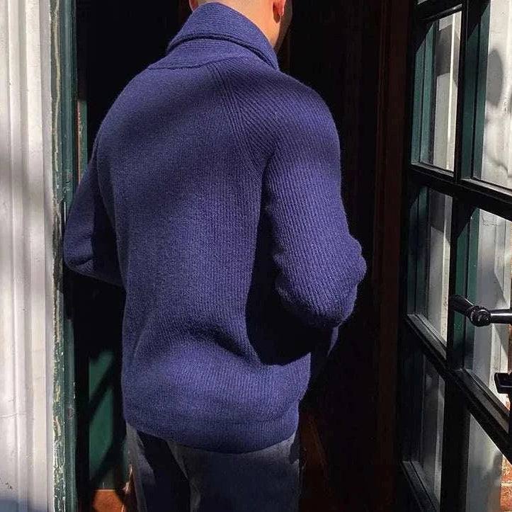 Oxford premium cardigan in navy, lightweight and warm, perfect for autumn.