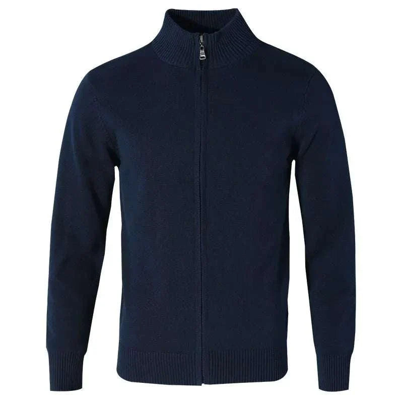 Cold season casual cardigan for men made of 100% cotton, ideal for chilly weather.