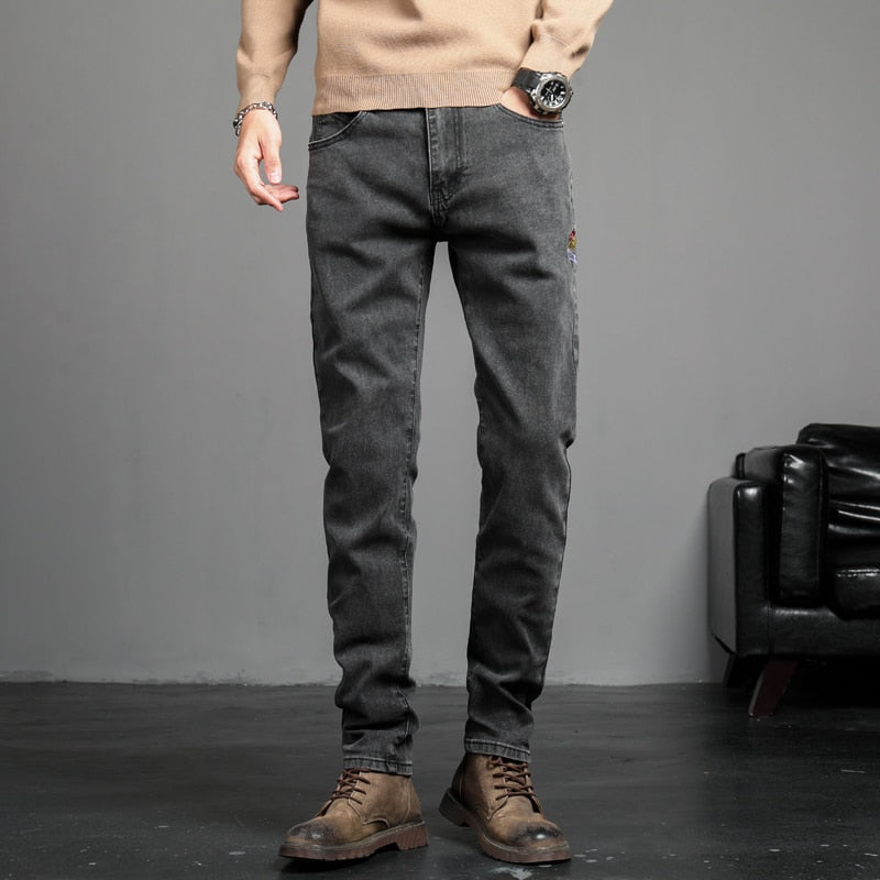 Men's Vinny Denim Jeans in casual style, featuring breathable cotton blend for all-day comfort.