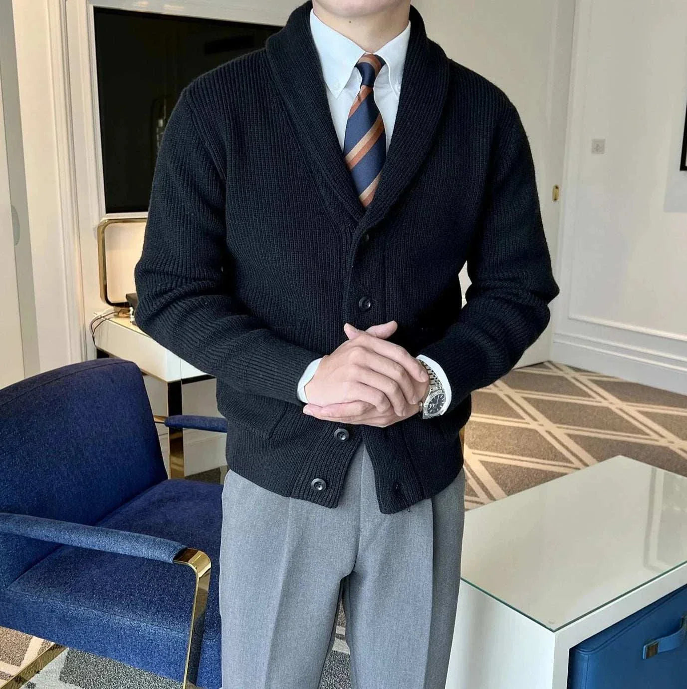 Men's fall season casual cardigan in black, stylish and warm acrylic material.