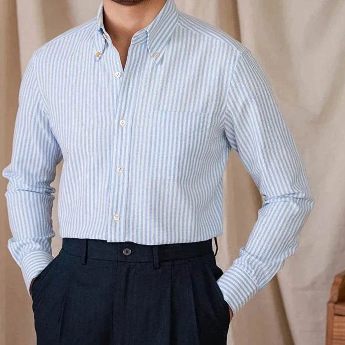 Oxford style casual cotton shirt for men, breathable and stylish design.