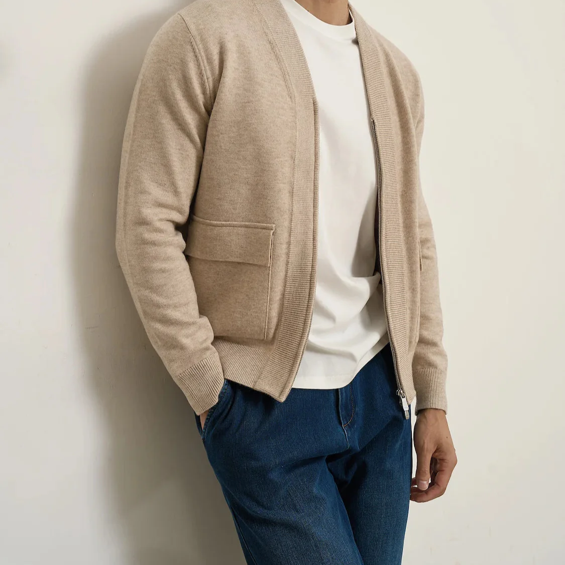 Men's British pullover old money cardigan, beige wool blend, casual fit.