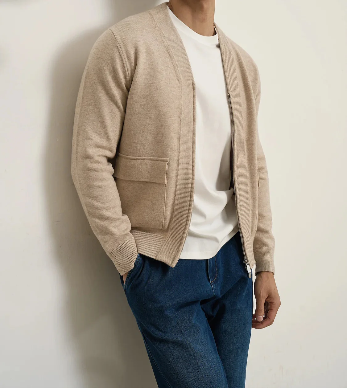 Men's British pullover old money cardigan, beige wool blend, casual fit.