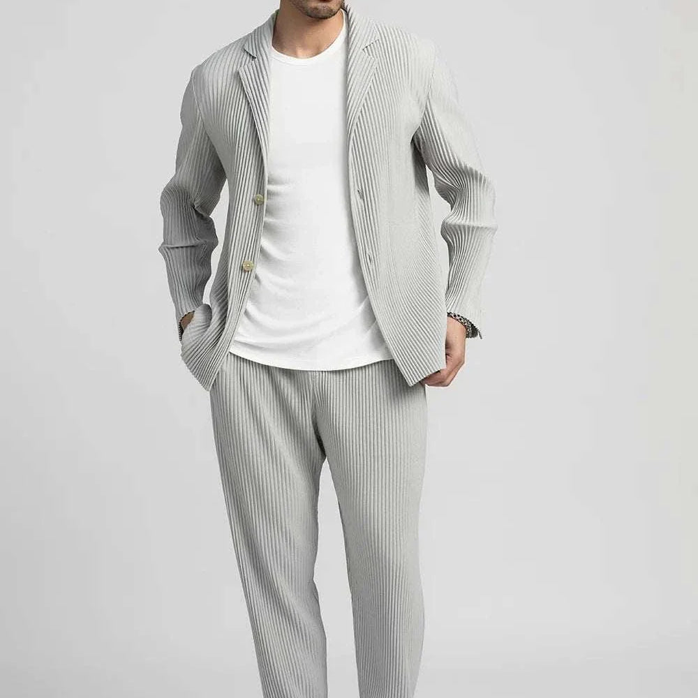 Baggy relaxed fit casual trousers for men in solid color, featuring a loose and comfortable style.