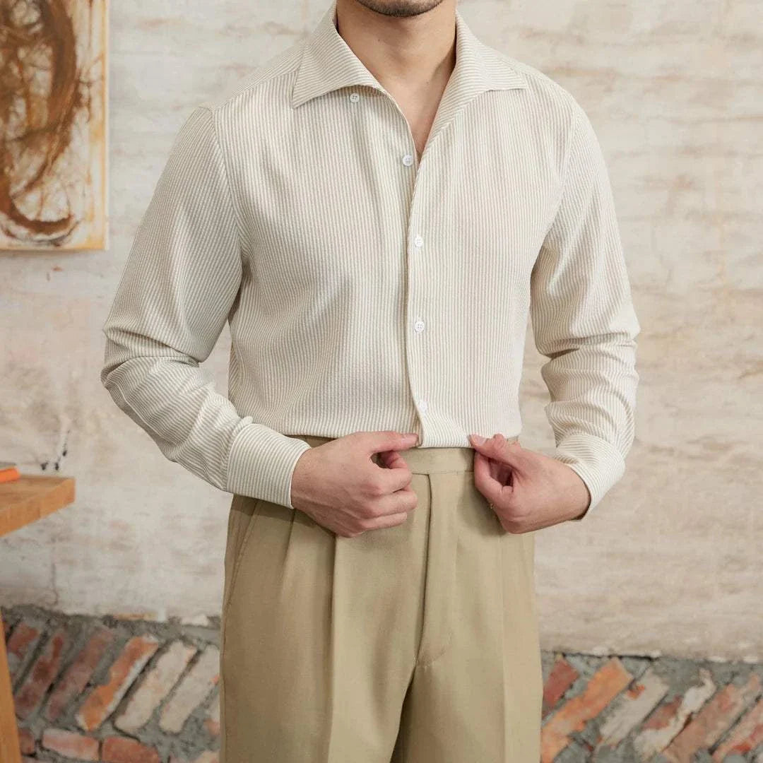Vintage Italian long sleeve shirt in soft, breathable cotton for men.