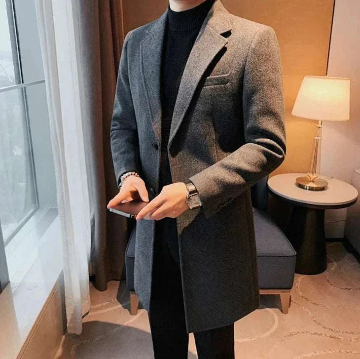 Elegant slim fit suit coat for men in gray, ideal for autumn and winter.