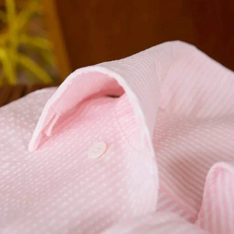 Vintage Italian long sleeve shirt in soft cotton fabric.