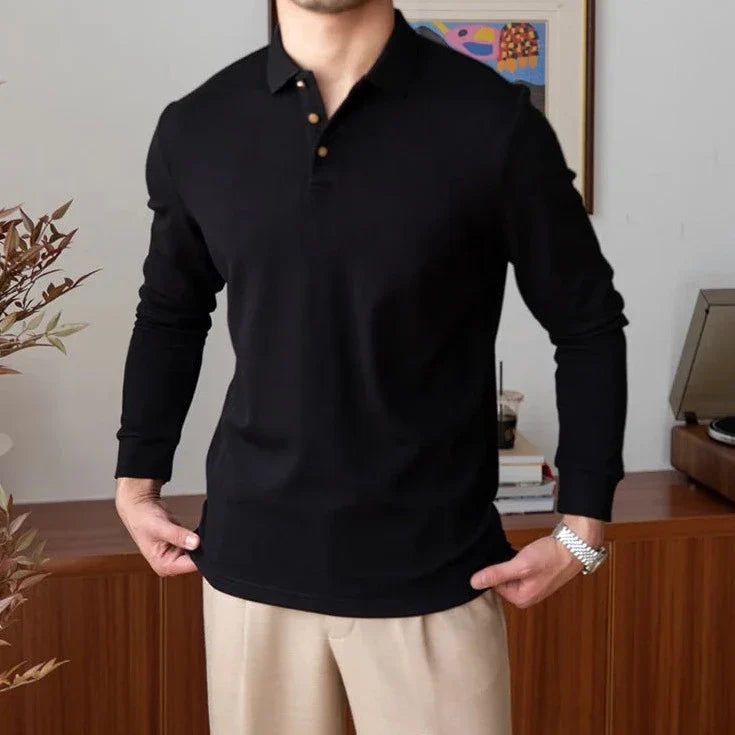 Heavy premium sweater in black, 100% cotton, showing casual elegance for men.