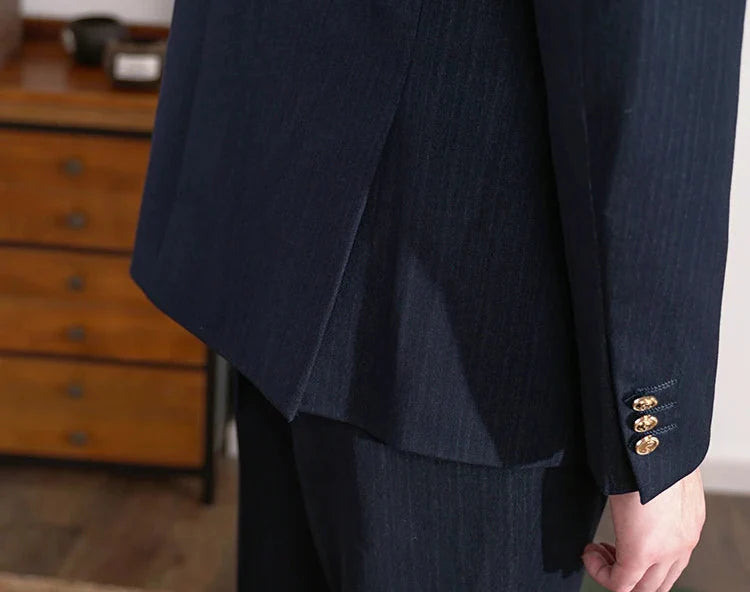 Business office Italian suit with high-quality material and button detail.