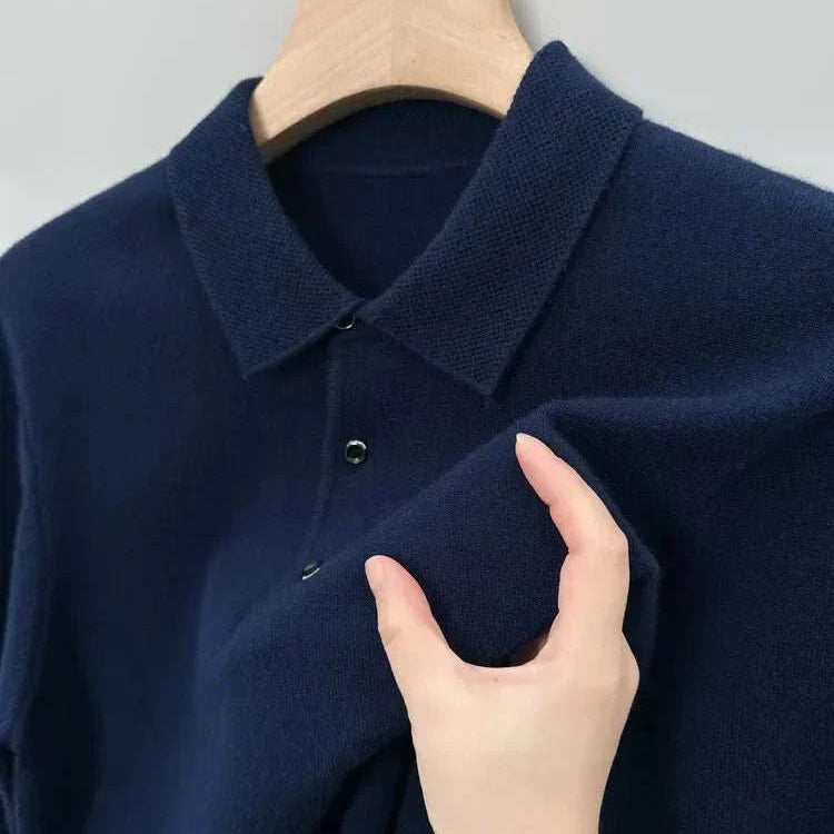 Antonios polo sweater with buttons in navy blue, showcasing stylish design and comfortable fabric.