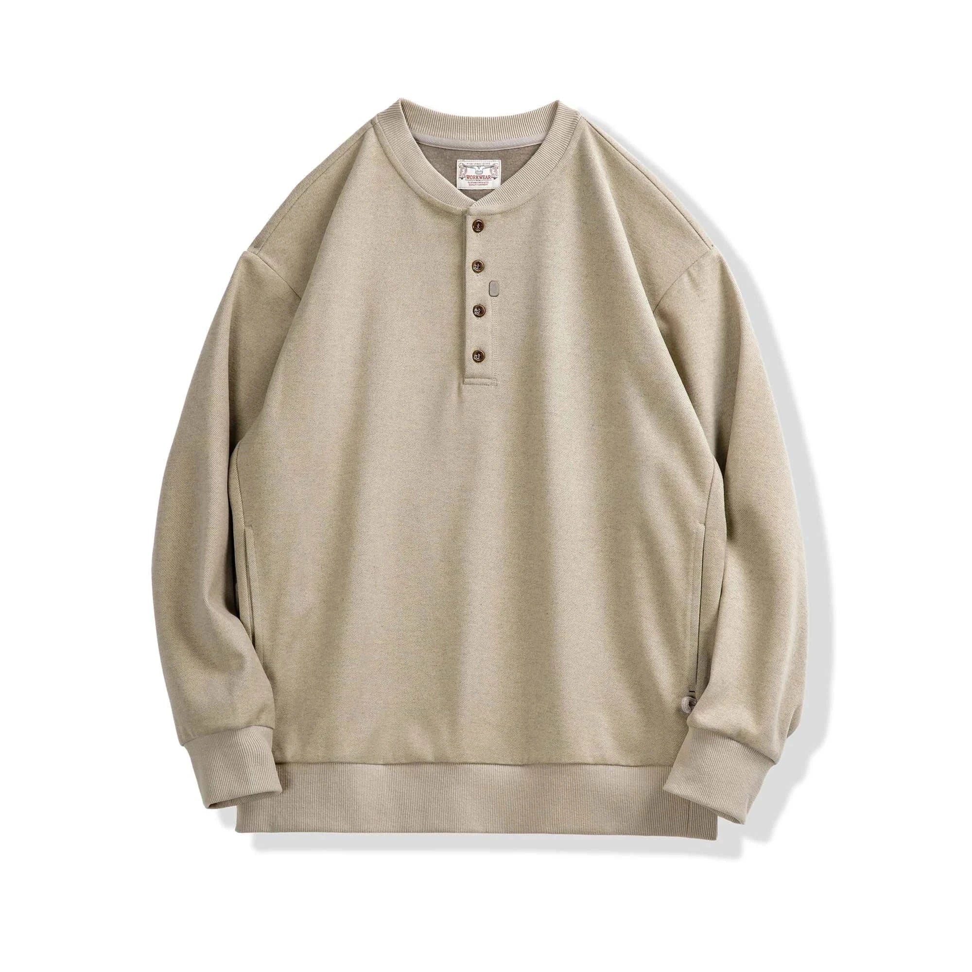 Cozy sweatshirt with regular fit for men, made of polyester and viscose, ideal for autumn and winter.