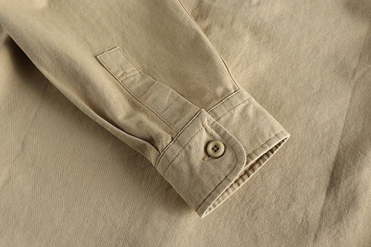 Close-up of the sleeve on a Vintage-Retro Cotton Shirt, showcasing the high-quality cotton and linen blend fabric.