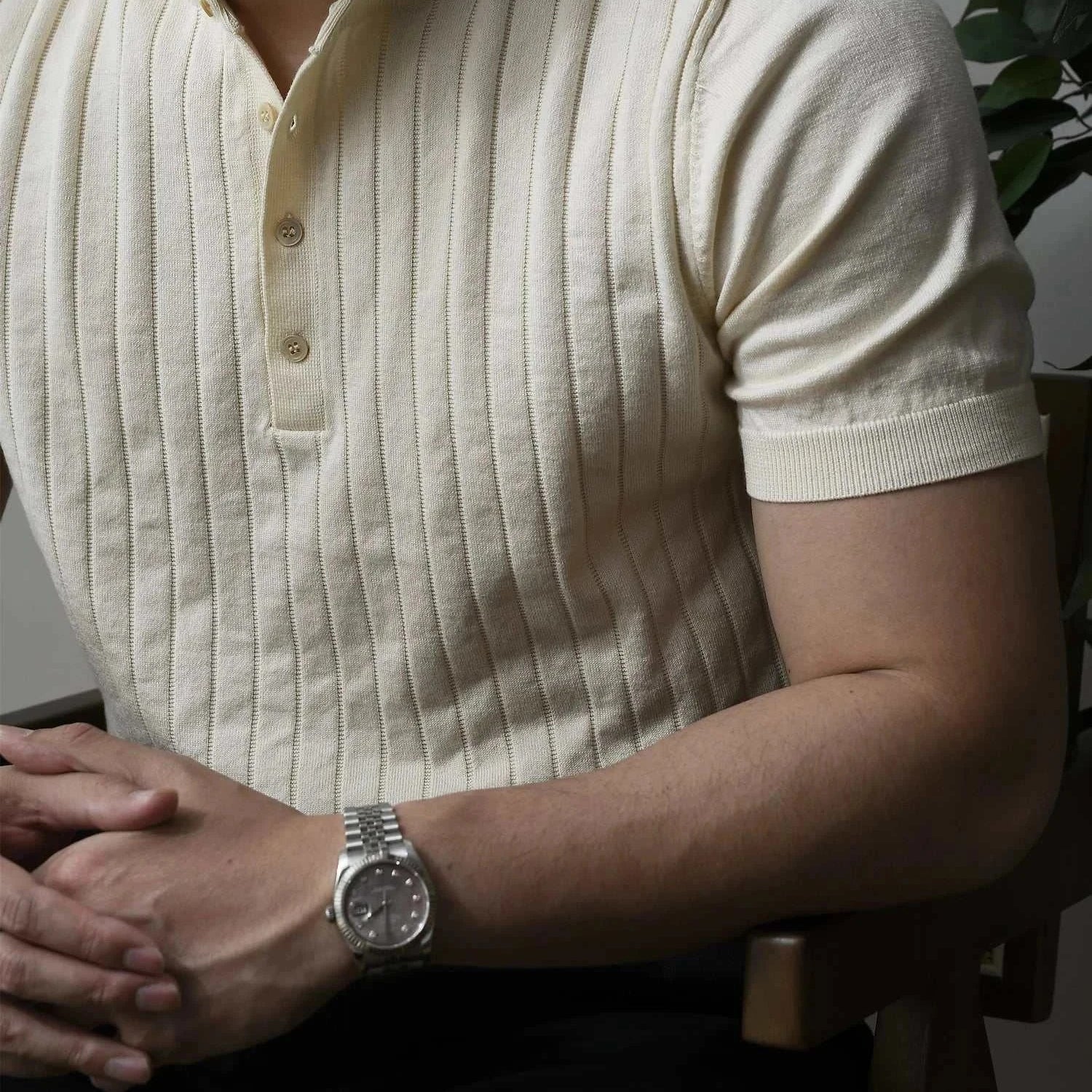 Vintage business cotton summer t-shirt with classic collar and elegant design.