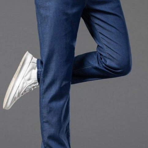 Vinny Jeans in dark blue demonstrating smart casual fit.