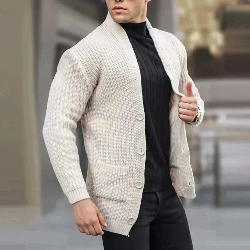 Cozy men's autumn streetwear cardigan in wool-polyester blend.