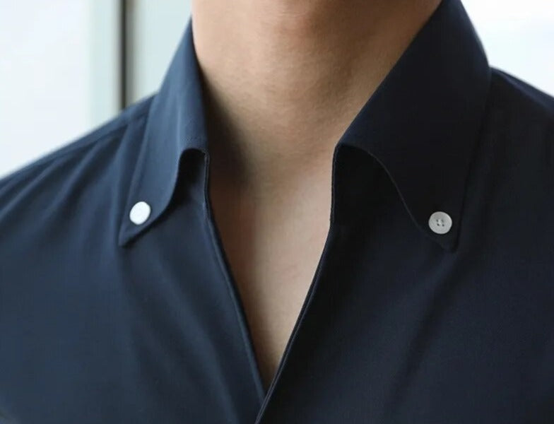 ITALIAN slim-fit shirt with classic collar in soft cotton.