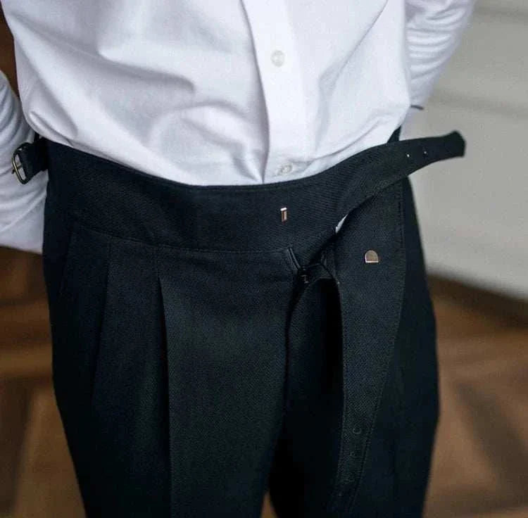 Cold season straight trousers for men in solid polyester, casual and elegant style.