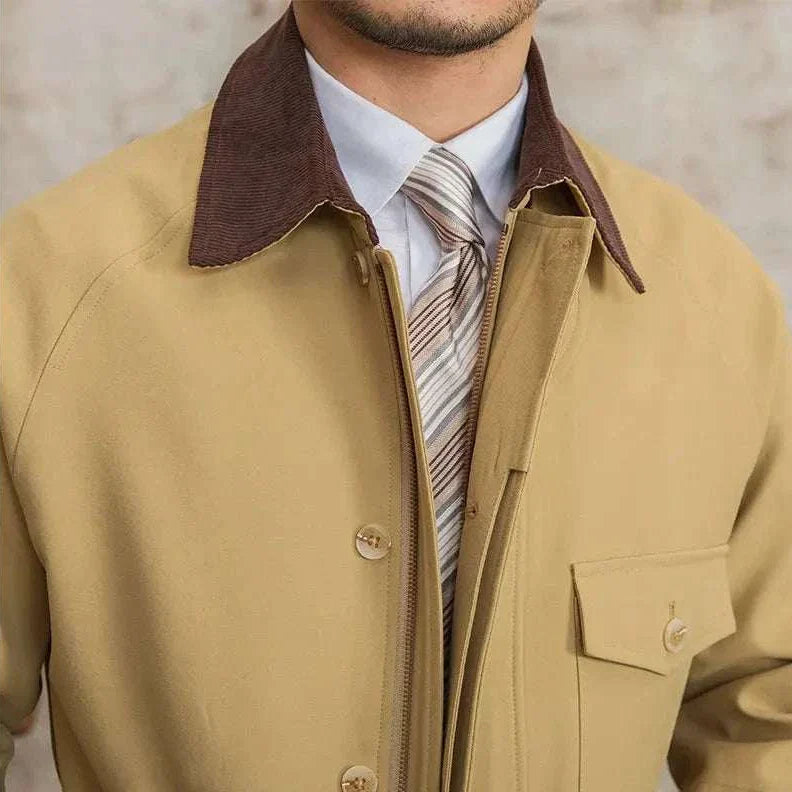 Italian smart casual jacket with a vintage style, featuring high-quality cotton fabric and elegant design.