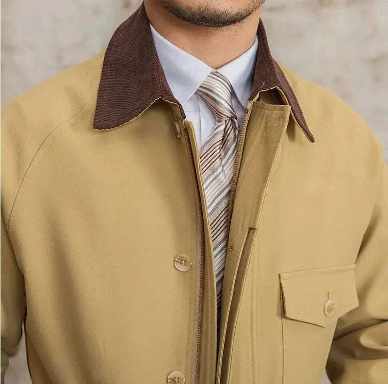 Italian smart casual jacket with a vintage style, featuring high-quality cotton fabric and elegant design.