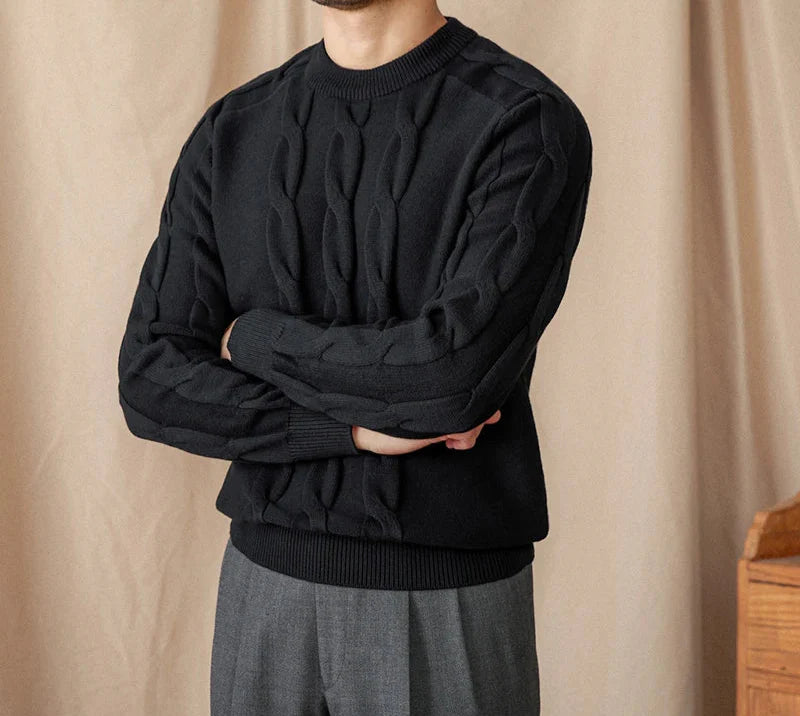 Round neck vintage sweater in black for men, cozy cotton-wool blend.