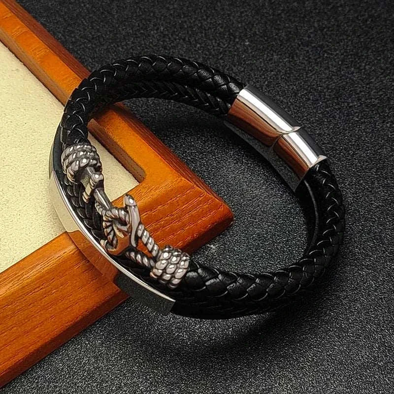 Weave triple leather bracelet with stainless steel and PU leather, stylish and sophisticated accessory.