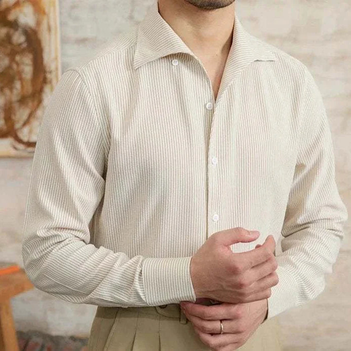 Vintage Italian long sleeve shirt for men in soft cotton fabric.