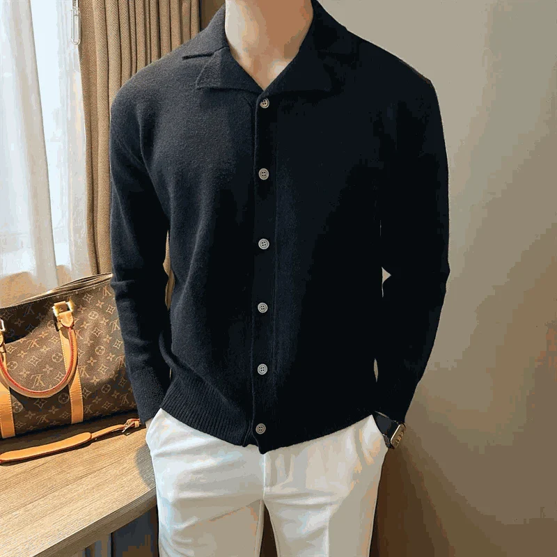 Business casual knitted cardigan for men in black, perfect for all seasons.