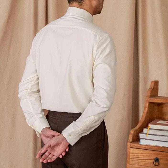 Autumn vintage corduroy shirt for men made from 100% cotton, featuring an elegant and comfortable fit.