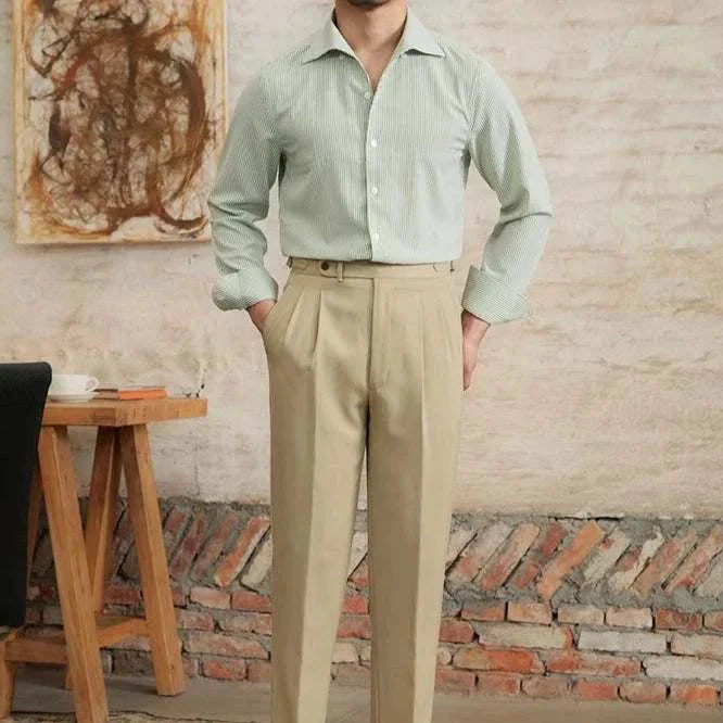 Vintage Italian long sleeve shirt for men in soft cotton, offering comfort and elegance.