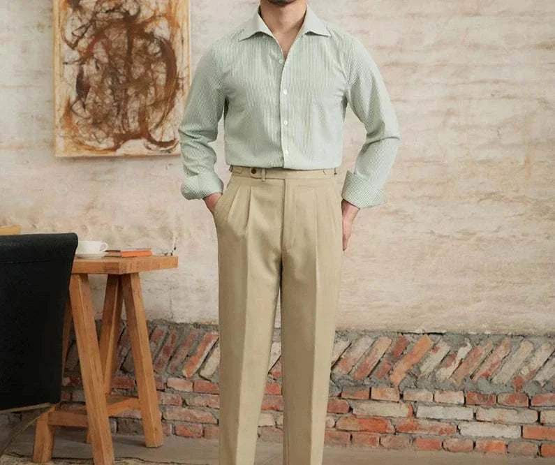 Vintage Italian long sleeve shirt for men in soft cotton, offering comfort and elegance.