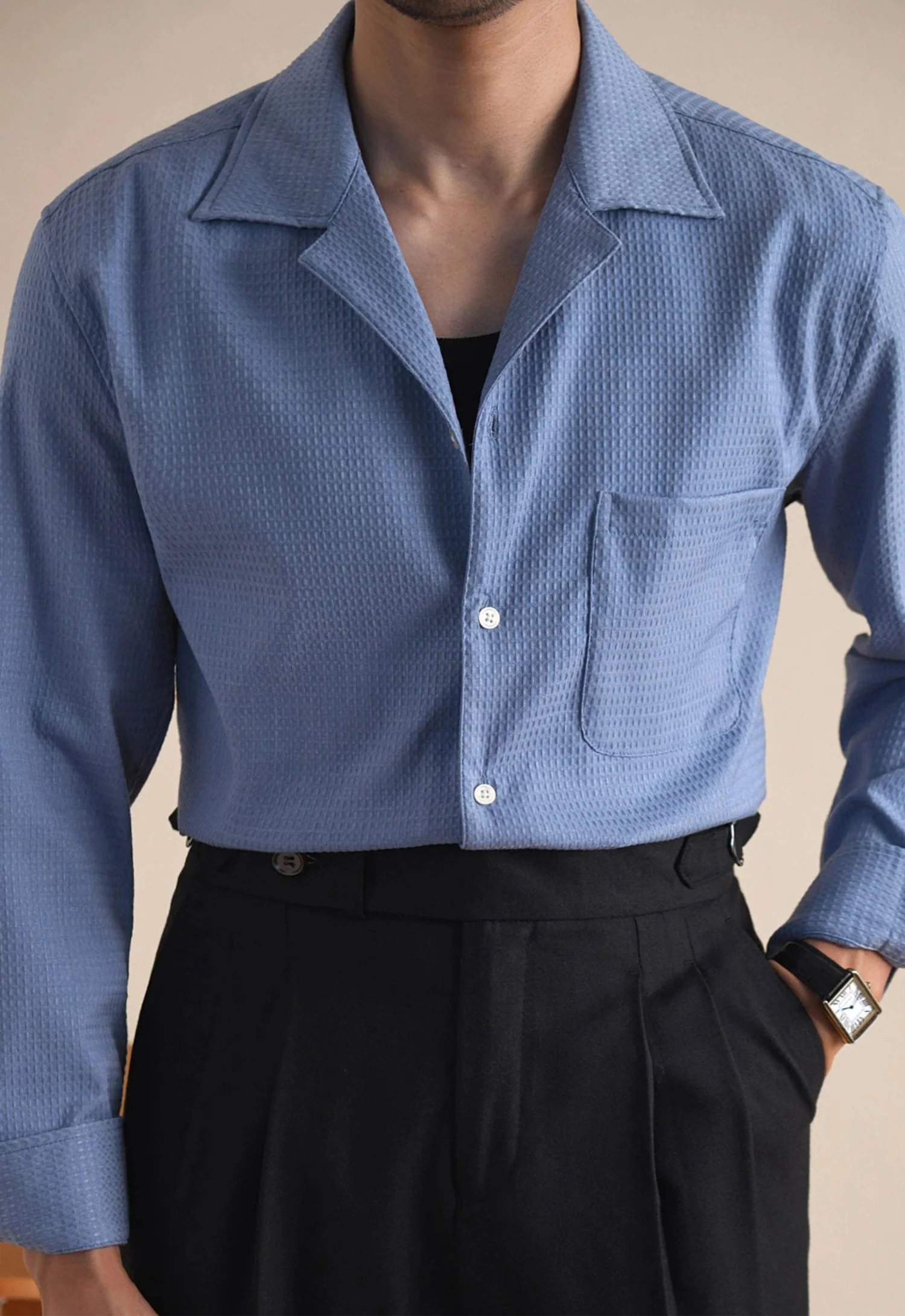 Tailored collar old money shirt in blue, long sleeve vintage design.