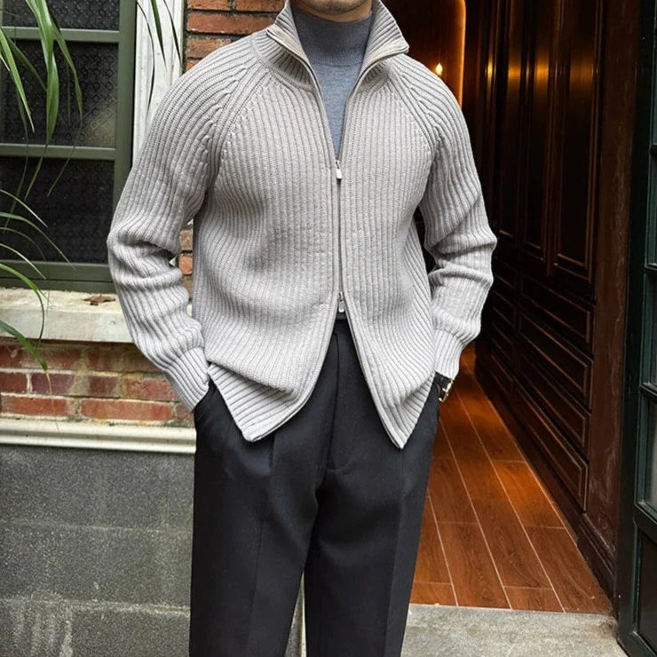 Men's retro cardigan in cotton, ribbed design, light gray, casual elegance.