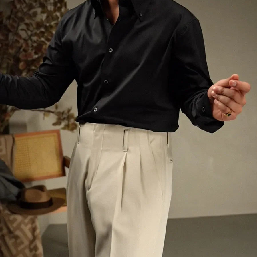 Body fit long sleeve shirt with turn-down collar in solid black, high-quality evening wear for men.