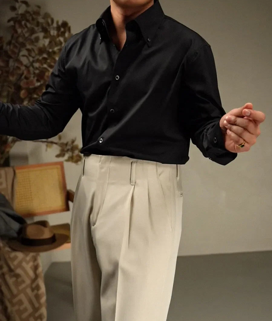 Body fit long sleeve shirt with turn-down collar in solid black, high-quality evening wear for men.