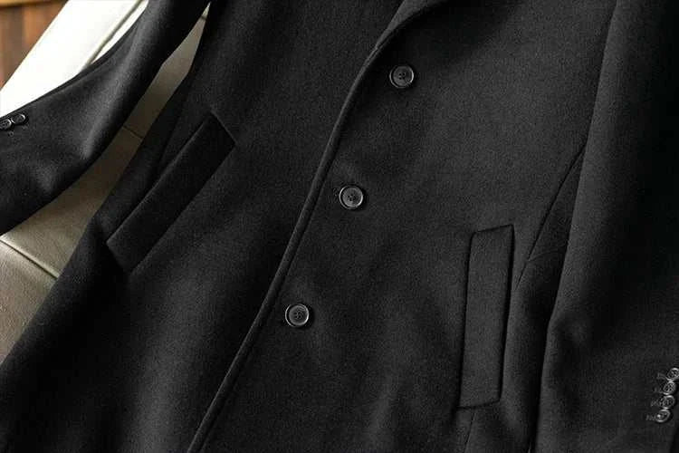Men's single breasted trench coat, autumn/winter polyester, warm and stylish.