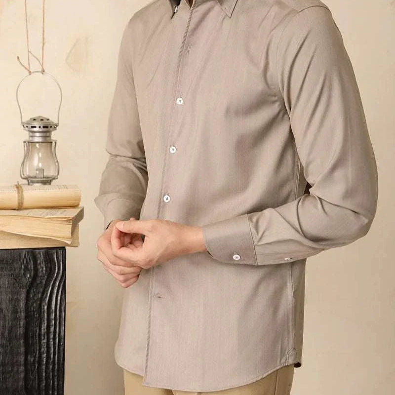 Antonios washed tuxedo shirt for stylish office wear, men's polyester-spandex-viscose blend.