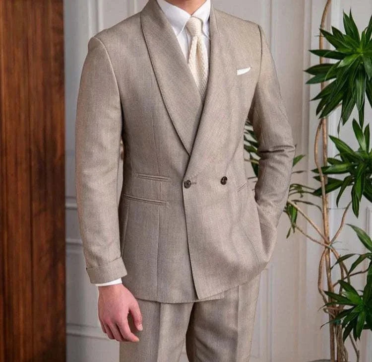 British wedding 2 pieces suit in beige, featuring a double-breasted jacket and matching pants, perfect for formal occasions.