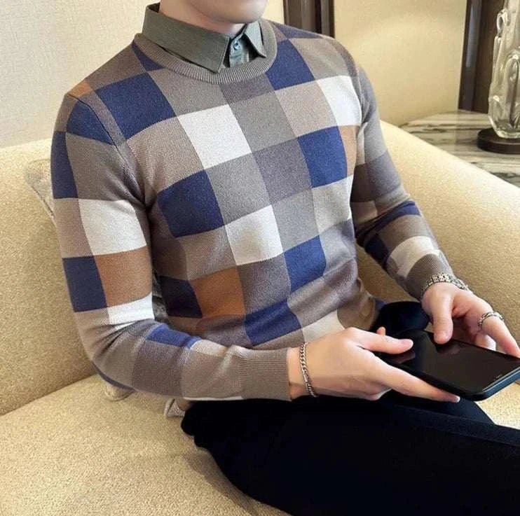 Tone two color sweater with checkered pattern, men's casual elegant style.