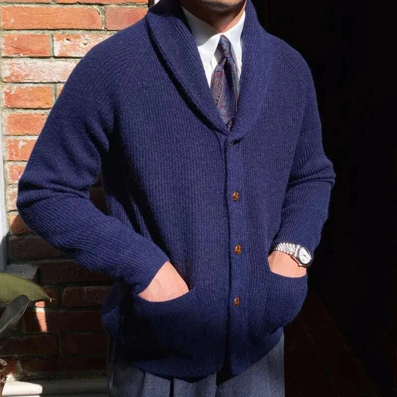 Oxford premium cardigan in navy, elegant and warm, perfect for casual or formal autumn wear.