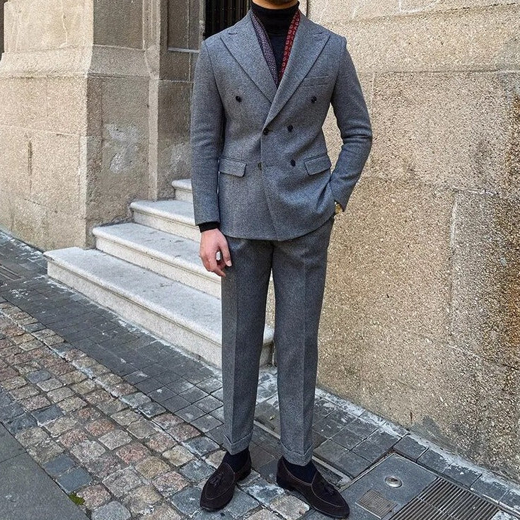 Office Double Breasted Suit in grey with intricate pattern and Italian style.