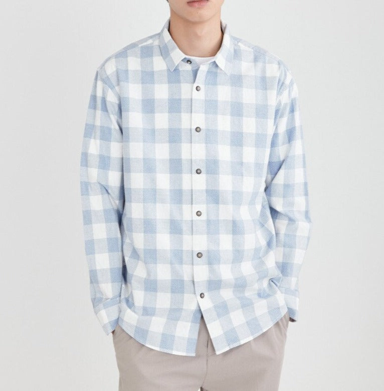 Maurice Plaid Shirt in high-quality cotton and linen blend, stylish fit, suitable for all seasons.