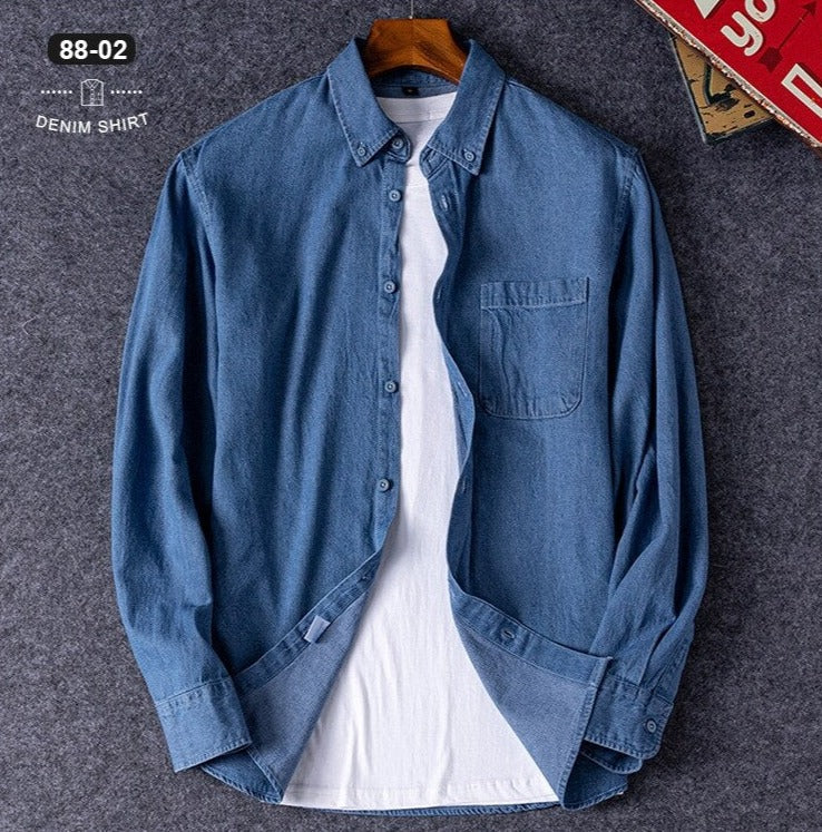 Business Casual Denim Shirt for men with classic collar, made from organic cotton.