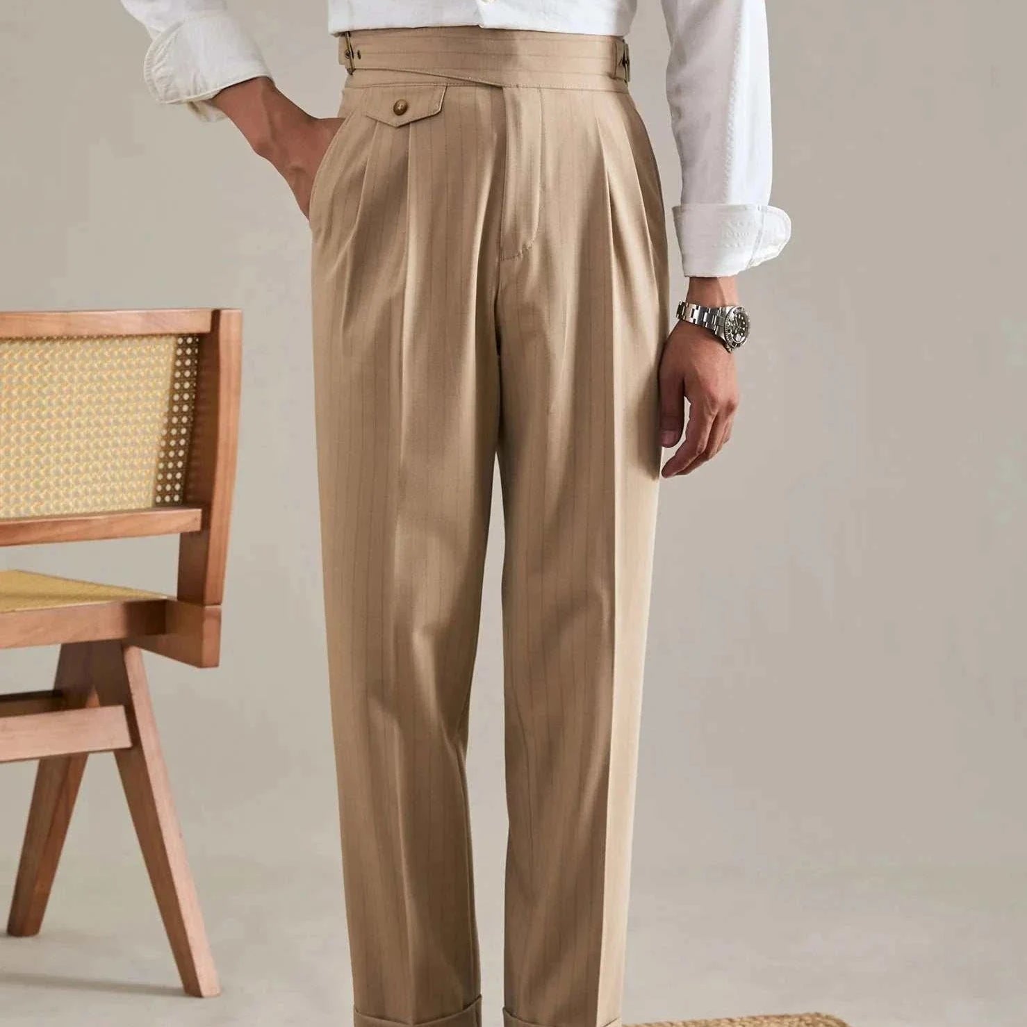 Office outfit high waist trousers in beige, smart casual style.